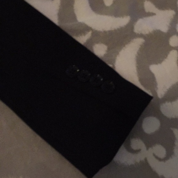 Perfect condition classic black blazer - Picture 5 of 5